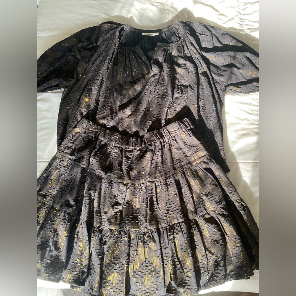 Roller Rabbit 2 piece black and gold skirt set